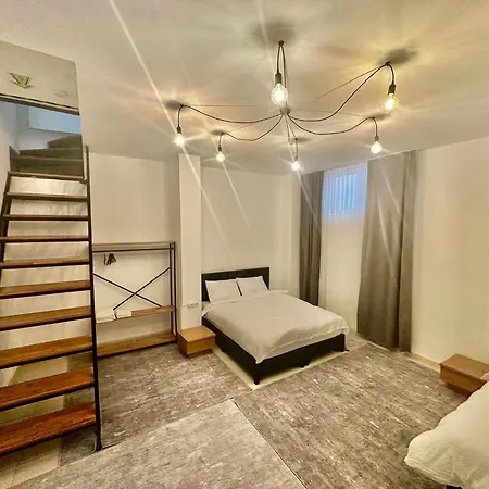 Ayaz House 2 דירה *